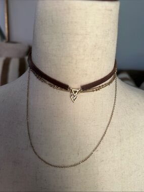 Brown Leather Layered V-Shaped Pendant Choker Necklace